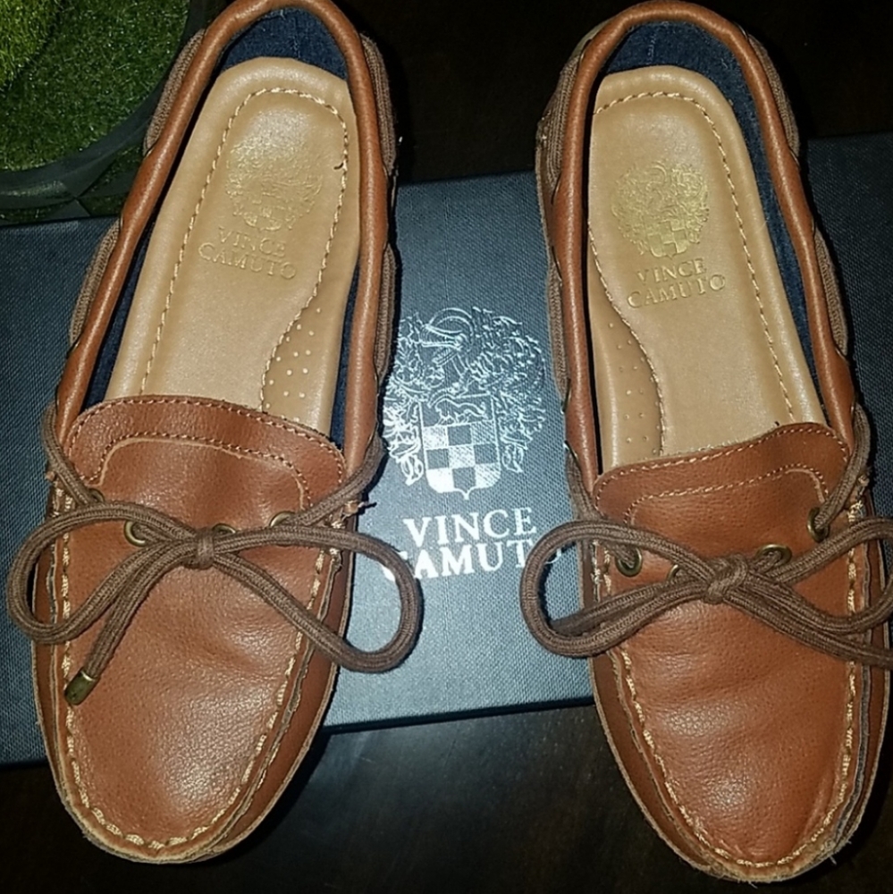 Vince Camuto Loafers Size 2